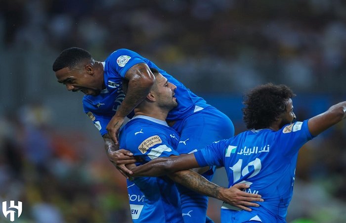 الهلال